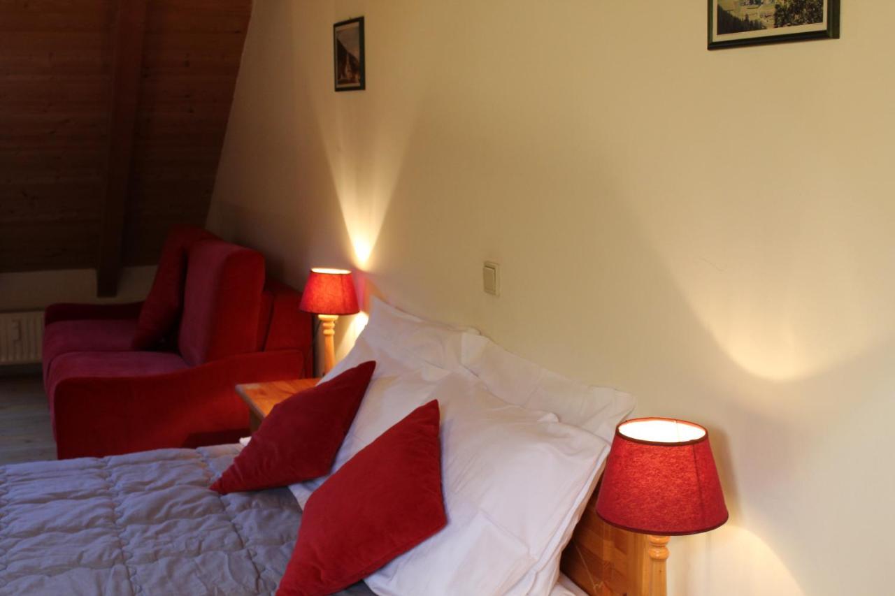Residenze Sonnenschein Casa Rossa Aparthotel Villabassa Exterior photo