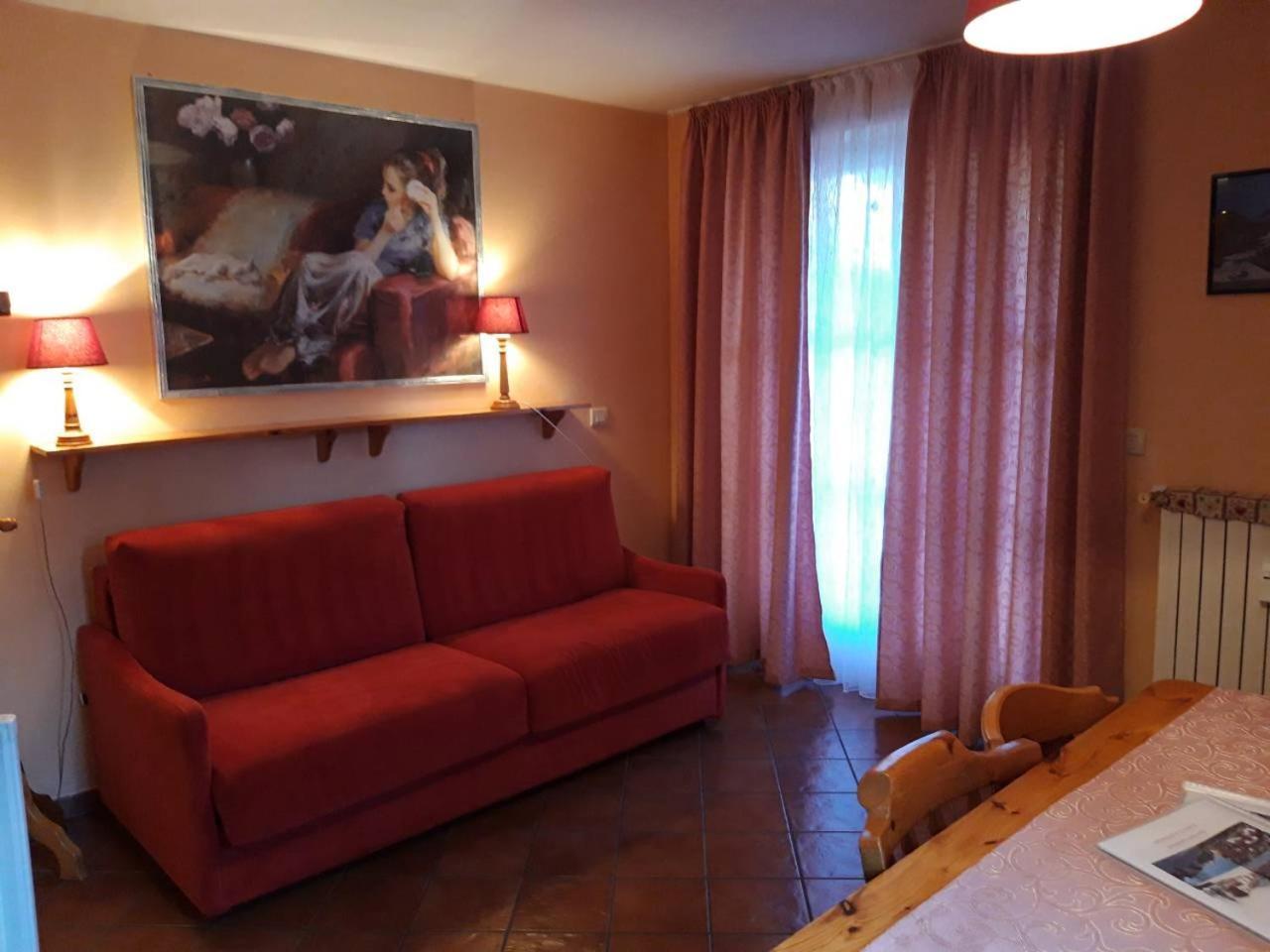 Residenze Sonnenschein Casa Rossa Aparthotel Villabassa Exterior photo